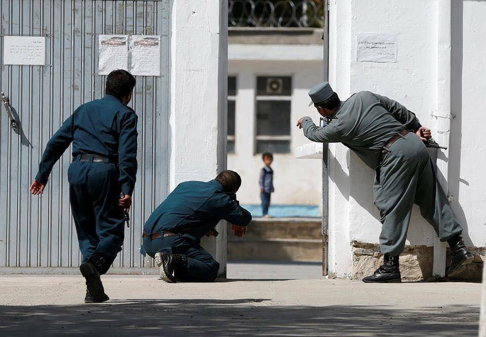 16 قتيلا بهجوم مسلح على مسجد للشيعة في كابل