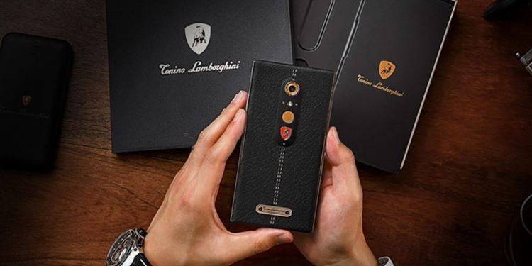 "لامبورغيني" تكشف عن هاتفها الفاخر بسعر 2500 دولار