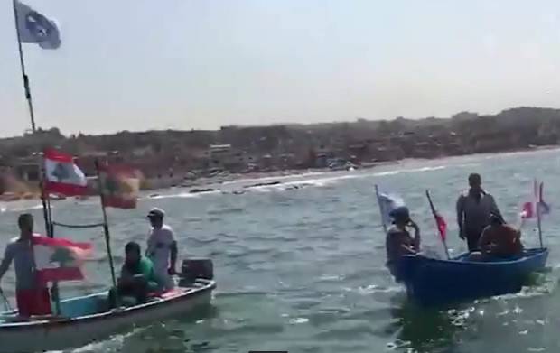 بالفيديو: هكذا تضامن صيادو ميناء الجناح مع الجيش