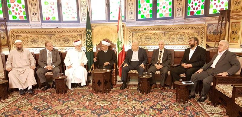 دريان بحث مع جمعيات وشخصيات اسلامية وطنية في تعطيل يوم الجمعة