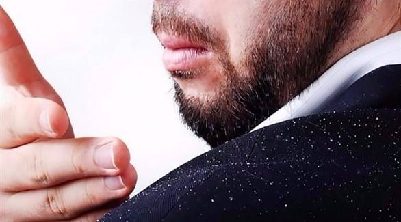 زيت الزيتون وحمامات الشمس.. للتخلص من قشرة الرأس!