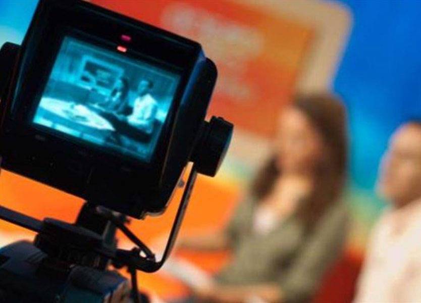 توقيف إعلامية مشهورة... كذب وفبركة أخبار!
