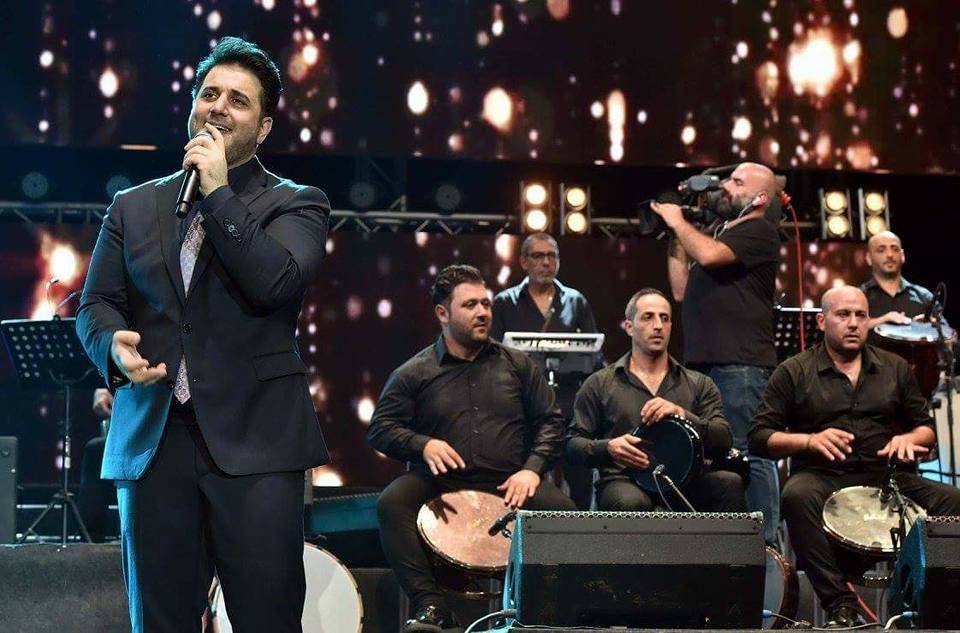 بالفيديو.. ملحم زين ألهب جماهير مهرجان عمشيت!
