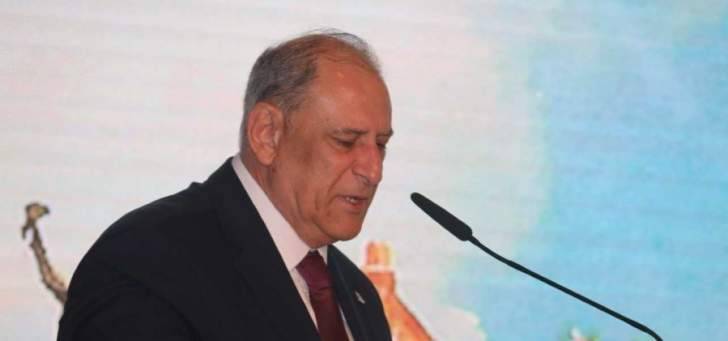 الجراح طالب بمعاقبة من يبيع بطاقات التشريج بأعلى من السعر المقرر