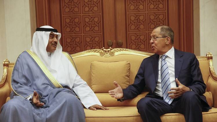 لافروف يبدأ جولته الخليجية بالكويت