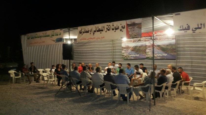 لهذا السبب نصب الأهالي خيمة في برالياس
 
 
 
  
 
 
لمن قال باسيل: "ابتليتم فاستتروا"؟!