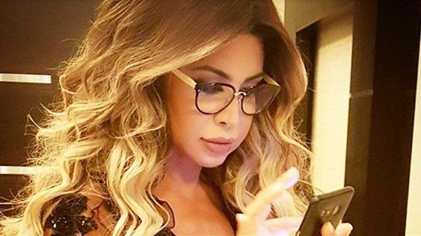 نوال الزغبي تكشف حقيقة إصابتها في عينيها