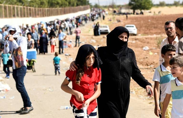 احتفالاً بالأضحى.. عشرات آلاف السوريّين من تركيا إلى بلداتهم