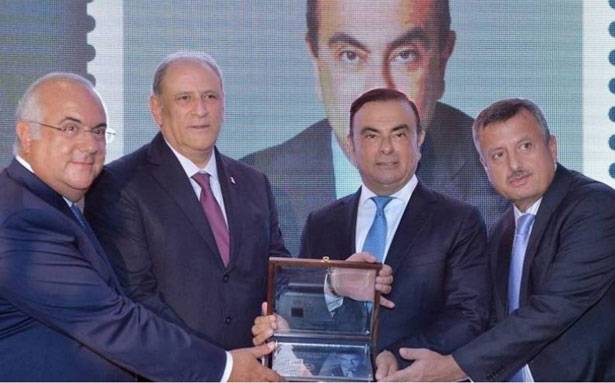 «ليبان بوست» أعلنت عن طابع بريدي تكريماً لـ كارلوس غصن