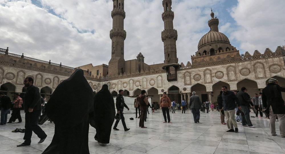 بعد رفض الأزهر لتصريحات السبسي..."قضايا المرأة" تطالب بتطوير الخطاب الديني