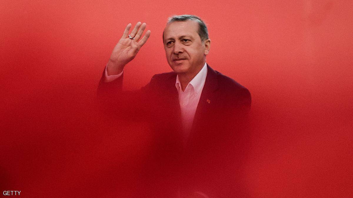 أردوغان يندد بـ"فضيحة" اتهام حراسه الشخصيين