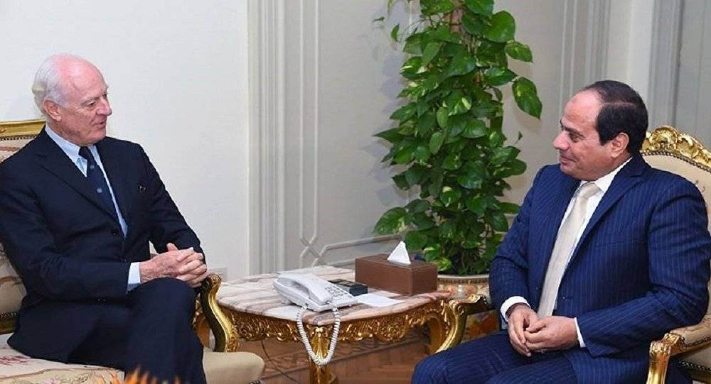 وزير الخارجية المصري يتلقى اتصالا من دي ميستورا