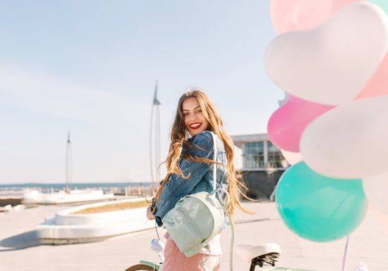 أحمق من لا يعشق مولودة هذا البرج.. فمن هي؟