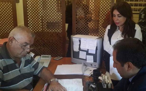 10 نواب تقدّموا بالطعن بقانون الضرائب
الجميّل : المشكلة  في اللجوء الى جيب المواطن للتمويل
كرم : لضريبة تصاعديّة ومعالجة تشمل كلّ الفئات