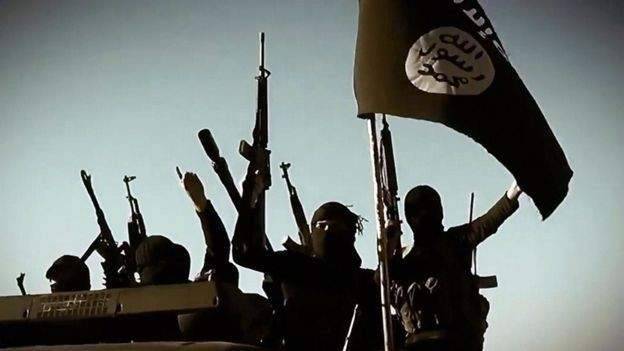 داعش يعلن مسؤوليته عن الهجوم الإنتحاري الذي استهدف مركزا للشرطة بالجزائر