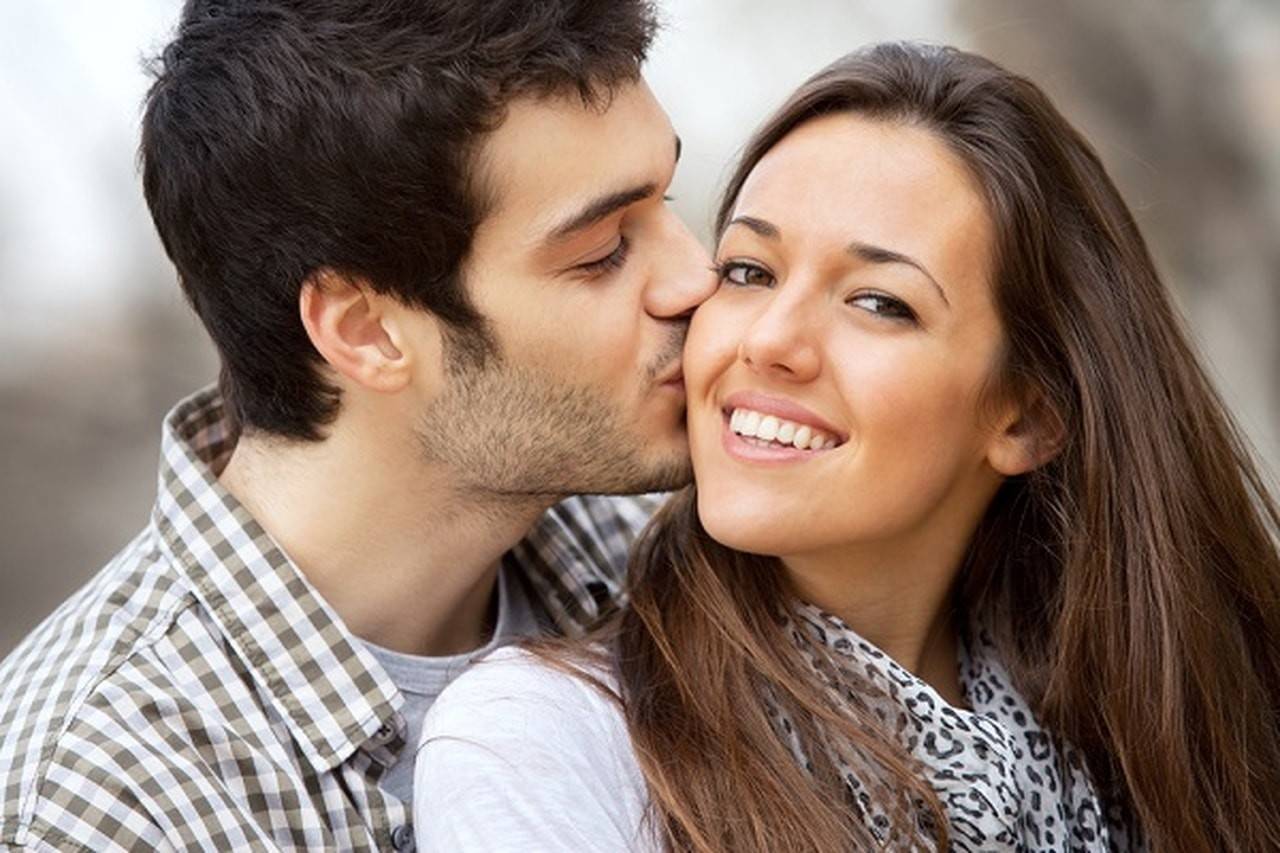 13 طريقة ساحرة لامتلاك قلب الرجل