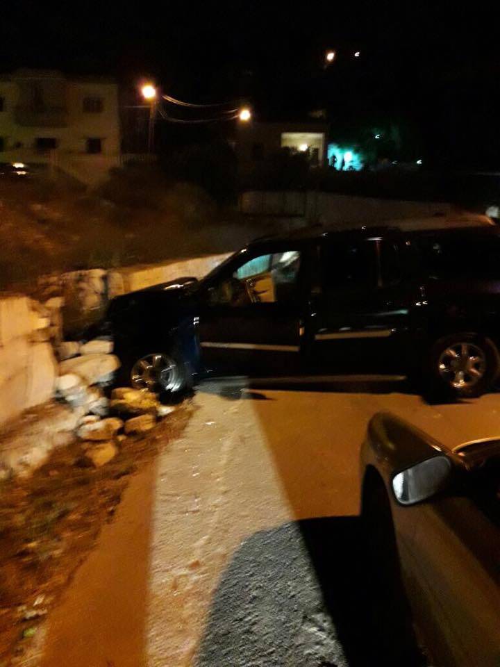جريحان باصطدام سيارة بحائط في بلدة يحشوش كسروان