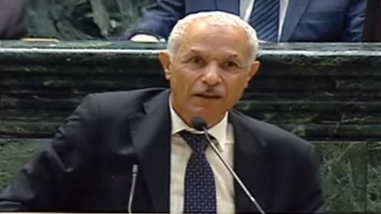 برلماني أردني يطالب برفع الحصانة عن ثلاثة وزراء