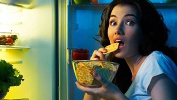 10 أغذية خفيفة يمكن أن تأكلها قبل النوم دون الخوف من زيادة الوزن