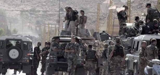 استقبال شعبي لعناصر اللواء السادس بالجيش في دير الأحمر
