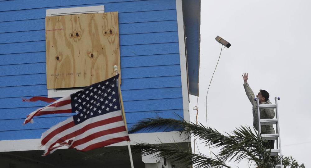 حاكم فلوريدا يعلن حالة الطوارئ في الولاية