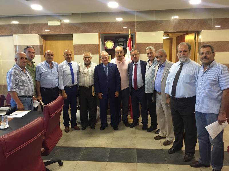 حمادة تابع مع رابطة الأساسي مطالبها بالتساوي مع المعلمين المعينين