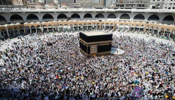 الحج والعمرة يدرّان على السعودية 12 مليار دولار سنوياً