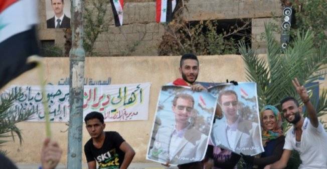 في مدينة دير الزور.. مظاهر فرح واحتفال وترقب بانتظار لمّ شمل عائلات فرقها الحصار