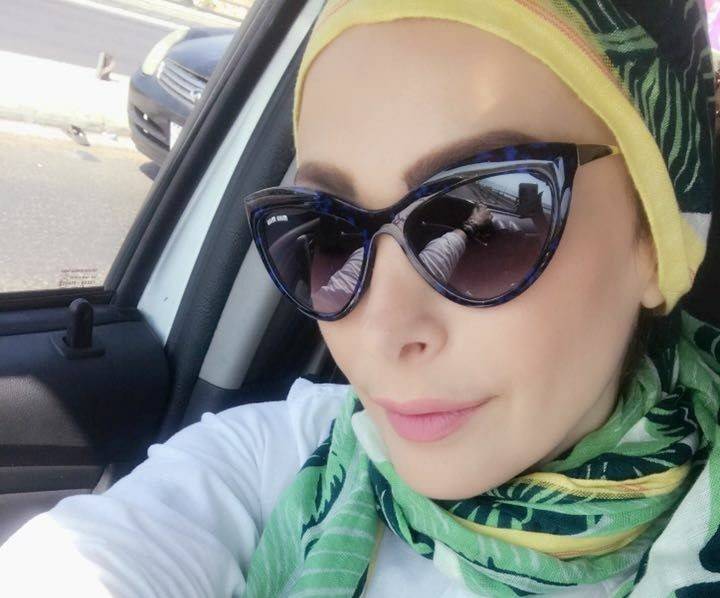 أمل حجازي لم تعتزل.. لكنها ارتدت الحجاب