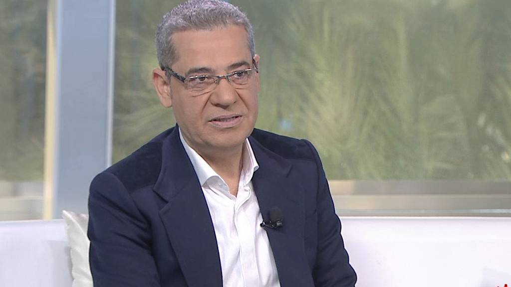 كيف علّق مصطفى الآغا على اعتزال أمل حجازي؟!