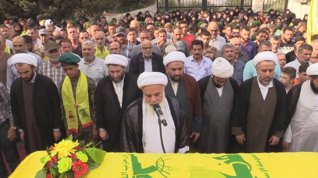 حزب الله شيع أحد عناصره في أرنون