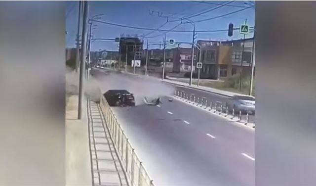 بالفيديو.. قُتل أهل العروس في حادث مروع وهم في طريقهم إلى الزفاف