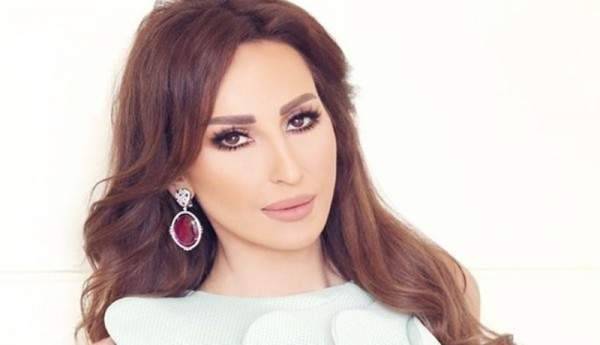 ورد الخال تستغل إنجاز شقيقها وتعايده بعيد ميلاده‎