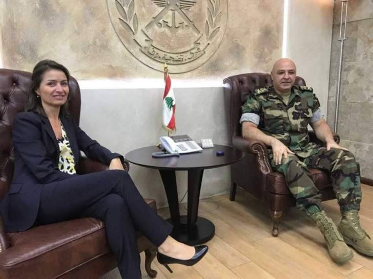 لاسن تقدم التعازي لقائد الجيش بالعسكريين الشهداء