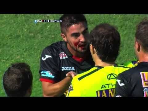 بالفيديو: الدوري الارجنتيني ساحة قتال.. عنف وضرب ودماء!