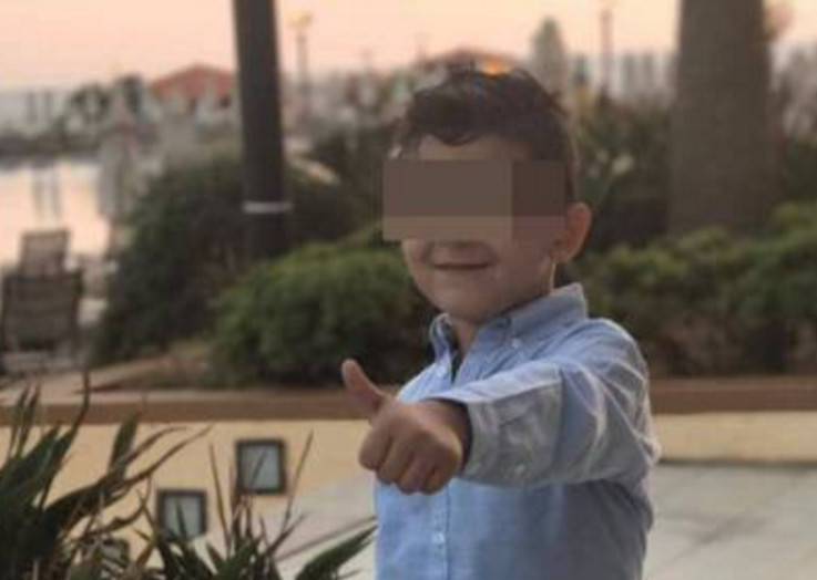 بعدما حاولت خنق الطفل 