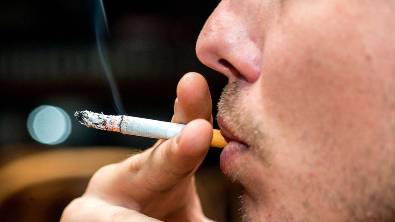 لماذا يحدث إمساك بعد الإقلاع عن التدخين؟