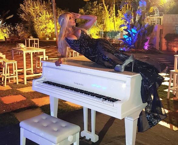 بالصور- ميريام كلينك تسرق هيفا وهبي.. والجمهور ينتقدها!