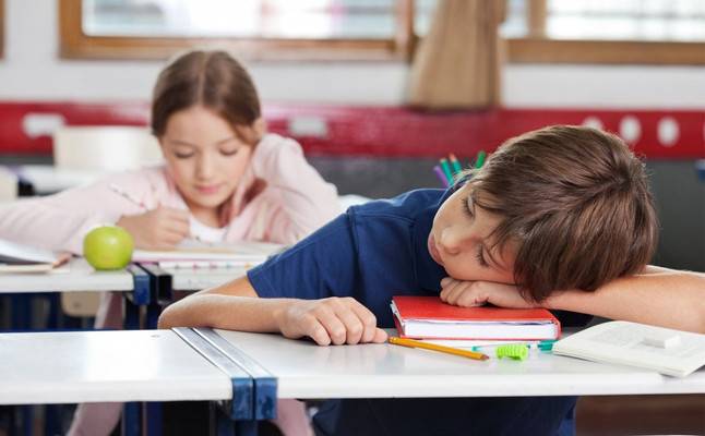 ذكي ويتمتع بقدرات مذهلة لكنه كسول للغاية.. هل يكون برج طفلك؟