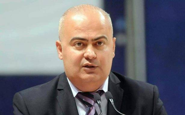 وليد القاصوف يحمل مشعل رئاسة نادي البوشرية مجدداً
الهدف الأول : استعادة لقب بطولة لبنان للكرة الطائرة