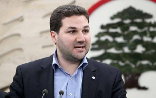 نديم الجميل : أصبحنا في وطن
لا يحقّ لجيشه الإحتفال بنصره