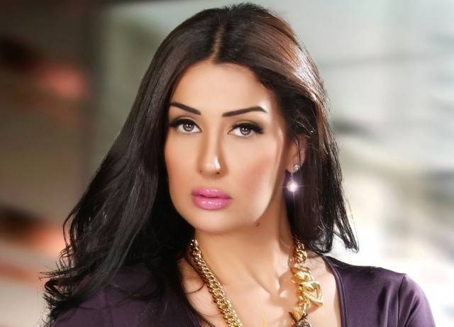 بالصورة.. غادة عبد الرازق في المستشفى!