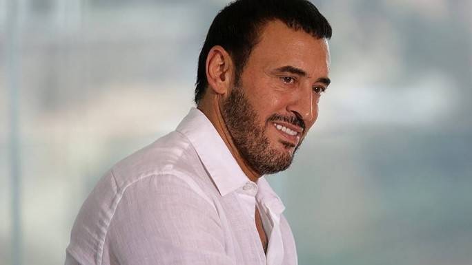 بالفيديو: كاظم الساهر يحتفل بعيد ميلاده .. خمنّوا كم أصبح عمره!