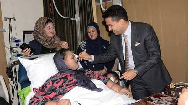 هكذا احتفلت صاحبة النصف طن بعيد ميلادها