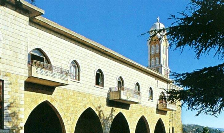 من دير ميفوق الى دير مشموشة... ماذا يجري؟