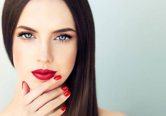 ما يحبه وما يكرهه الرجال في طلاء أظافرك