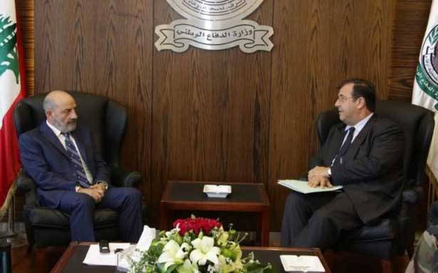 السفير الفرنسي زار قائد الجيش
وهنأ الصراف بنصر الجرود