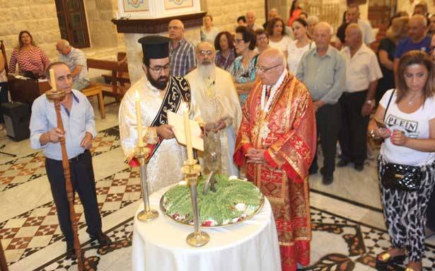 قداديس وتطواف بذخائر الصليب
درويش : أعطانا القدرة لنتغلّب على الصعوبات