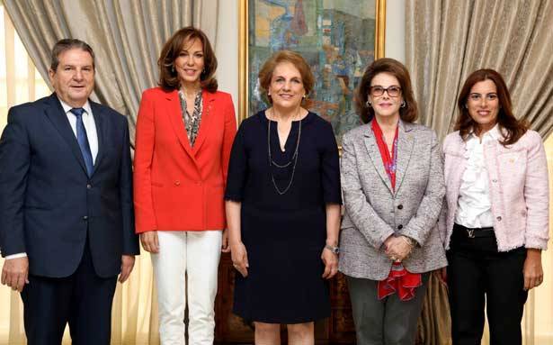اللبنانيّة الأولى تابعت أوضاع الطفولة في لبنــان
مع وفدي «مركز سرطان الأطفال» و«جمعية حماية»