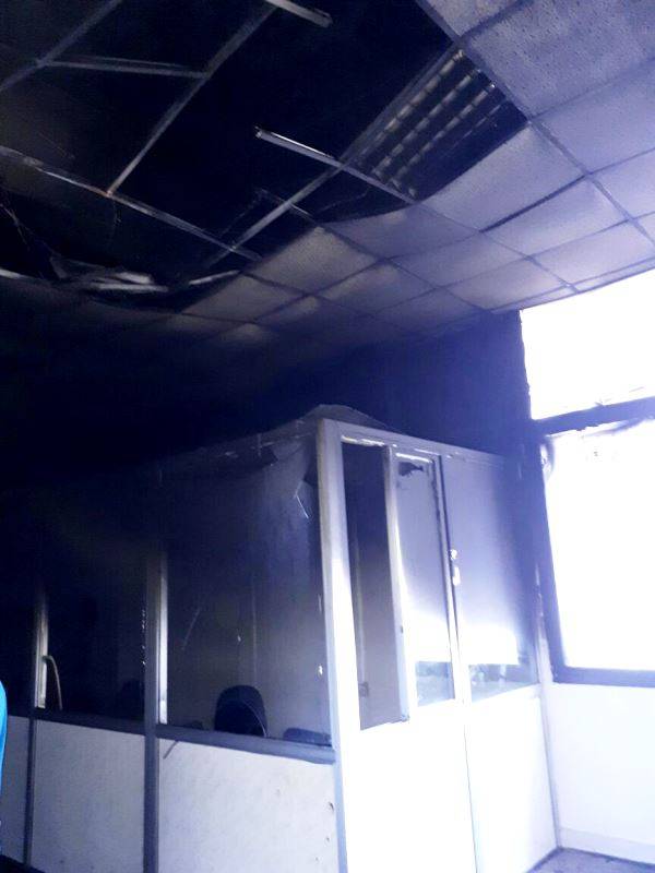عناصر الدفاع المدني اعادوا السيطرة على حريق مبنى السراي في زحلة